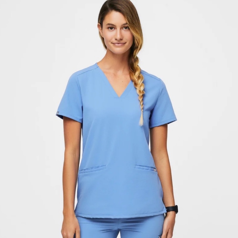 NWT Figs Casma Three-Pocket Scrub Top Sz S